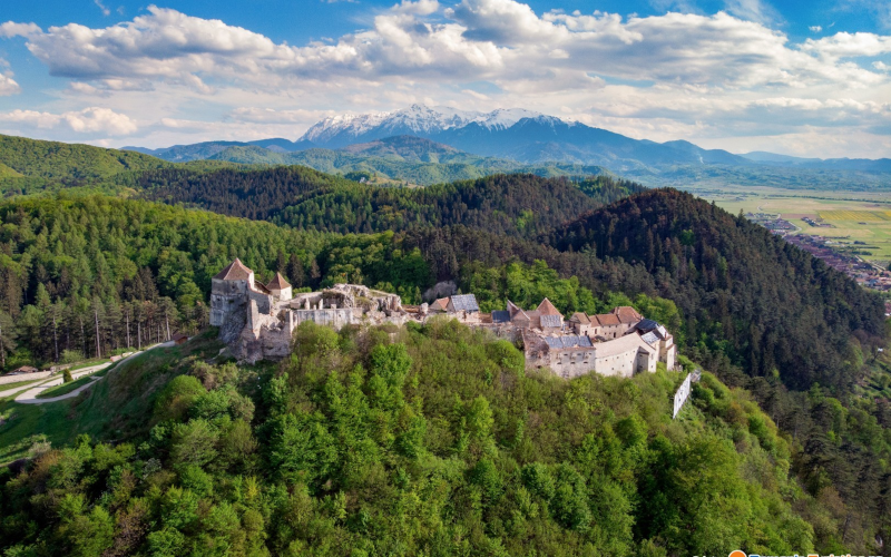 La Forteresse de Râșnov (Rosenauer Burg)